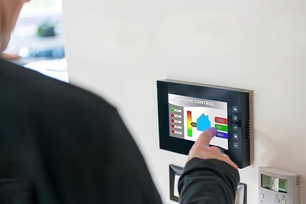 Why Are Capacitive Touch Displays Better Than Resistive Touch Displays?