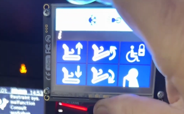Suitable for bus TFT LCD module